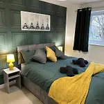6 Stephenson Way